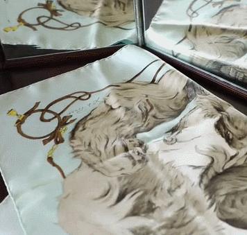 最火的爱马仕丝巾,第一条爱马仕丝巾