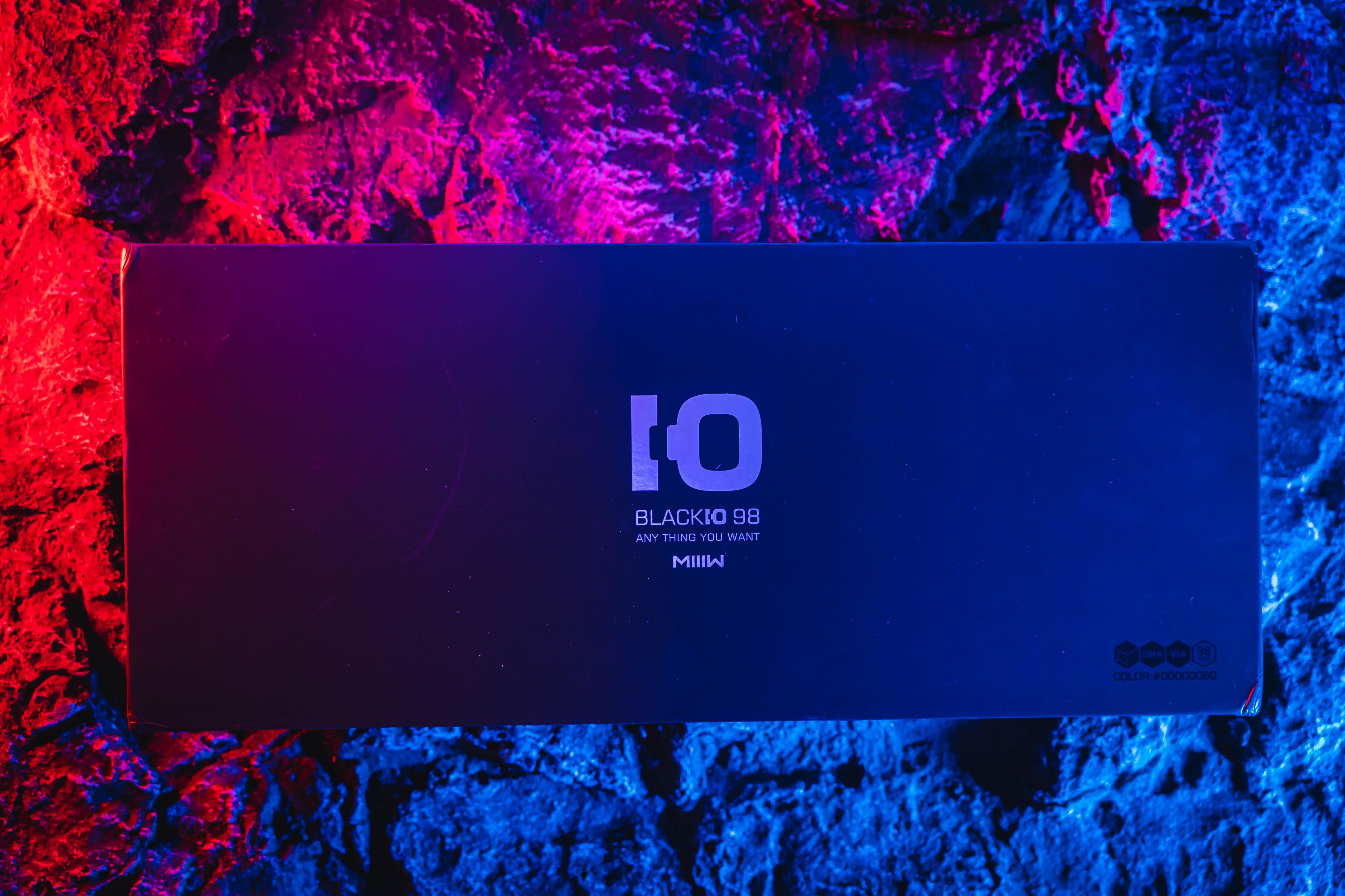 从黑白到多彩，客制化键盘能带来哪些惊喜？米物BlackIO98体验