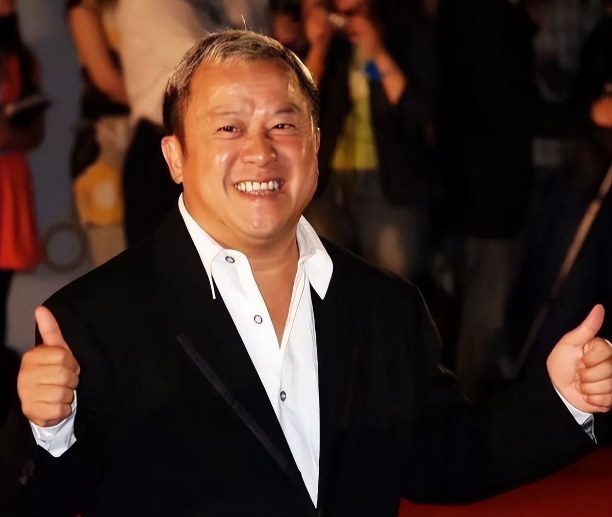 曾志伟幕后往事,曾志伟的真实身世