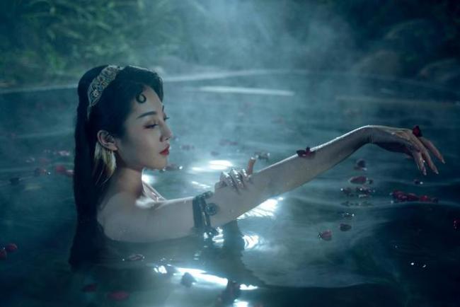 蛇灾蛇岛惊魂电影免费观看1080p,蛇岛惊魂美女完整版