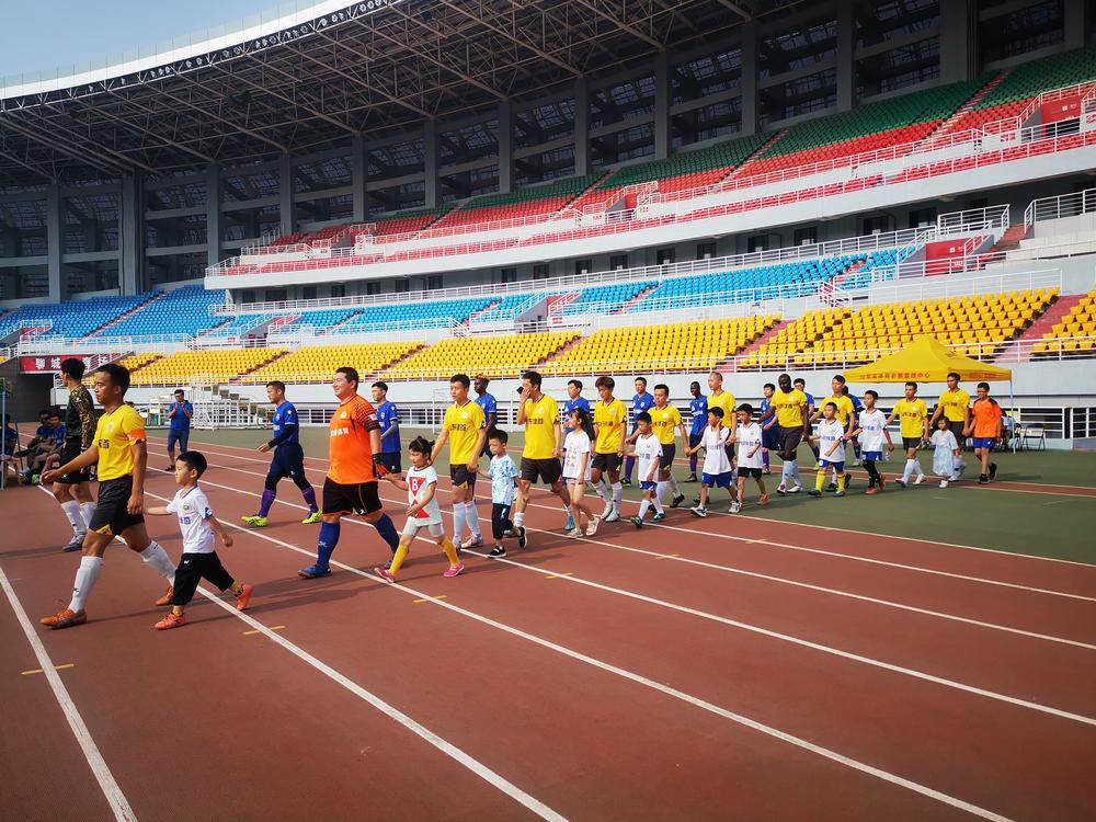 在球场意气风发,在球场上依然意气风发