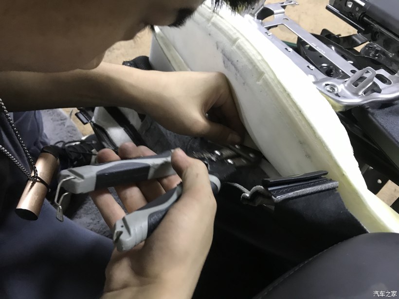 路虎揽胜行政座椅通风加装多少钱,路虎揽胜行政前排座椅改装