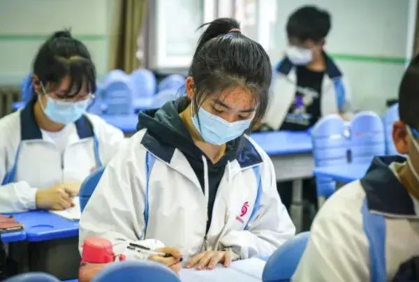 录取通知书上面的编号代表啥意思,录取通知号是啥