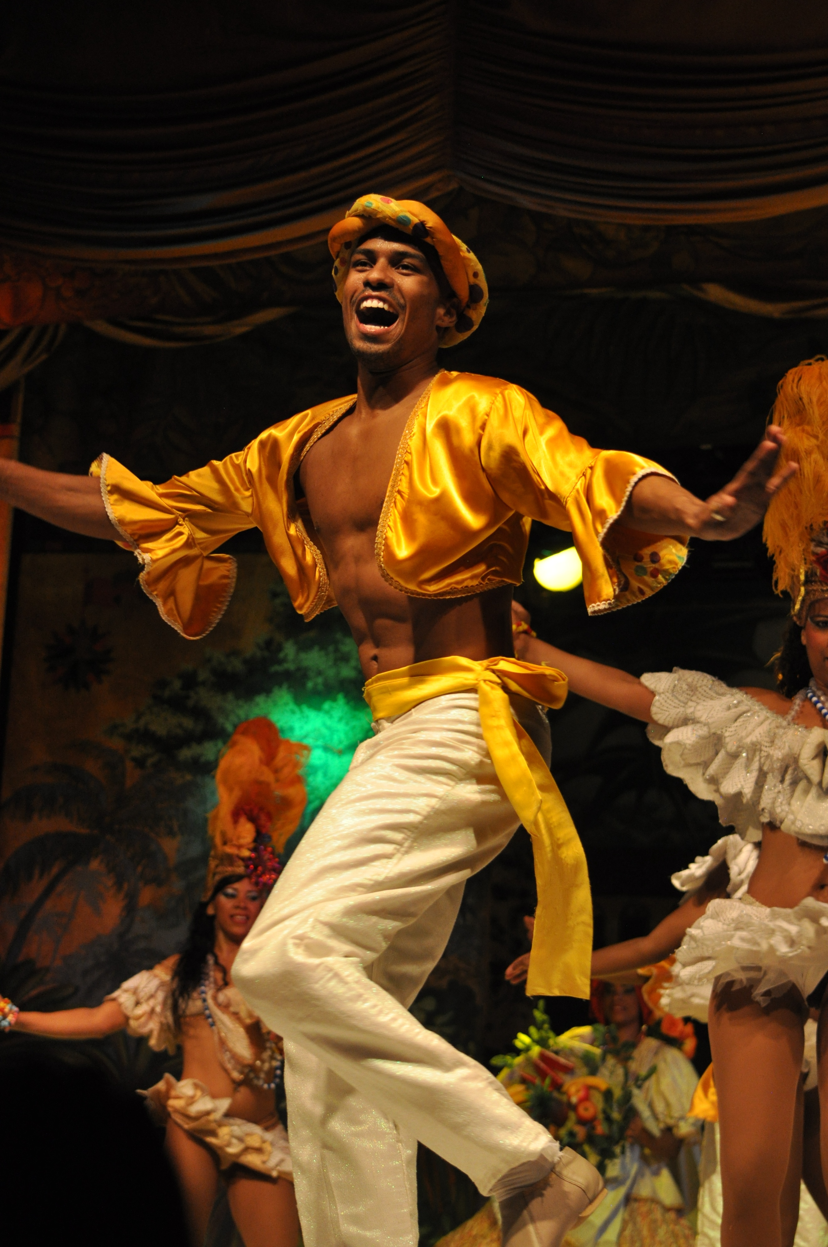 巴西第一支桑巴舞,巴西的桑巴舞和足球