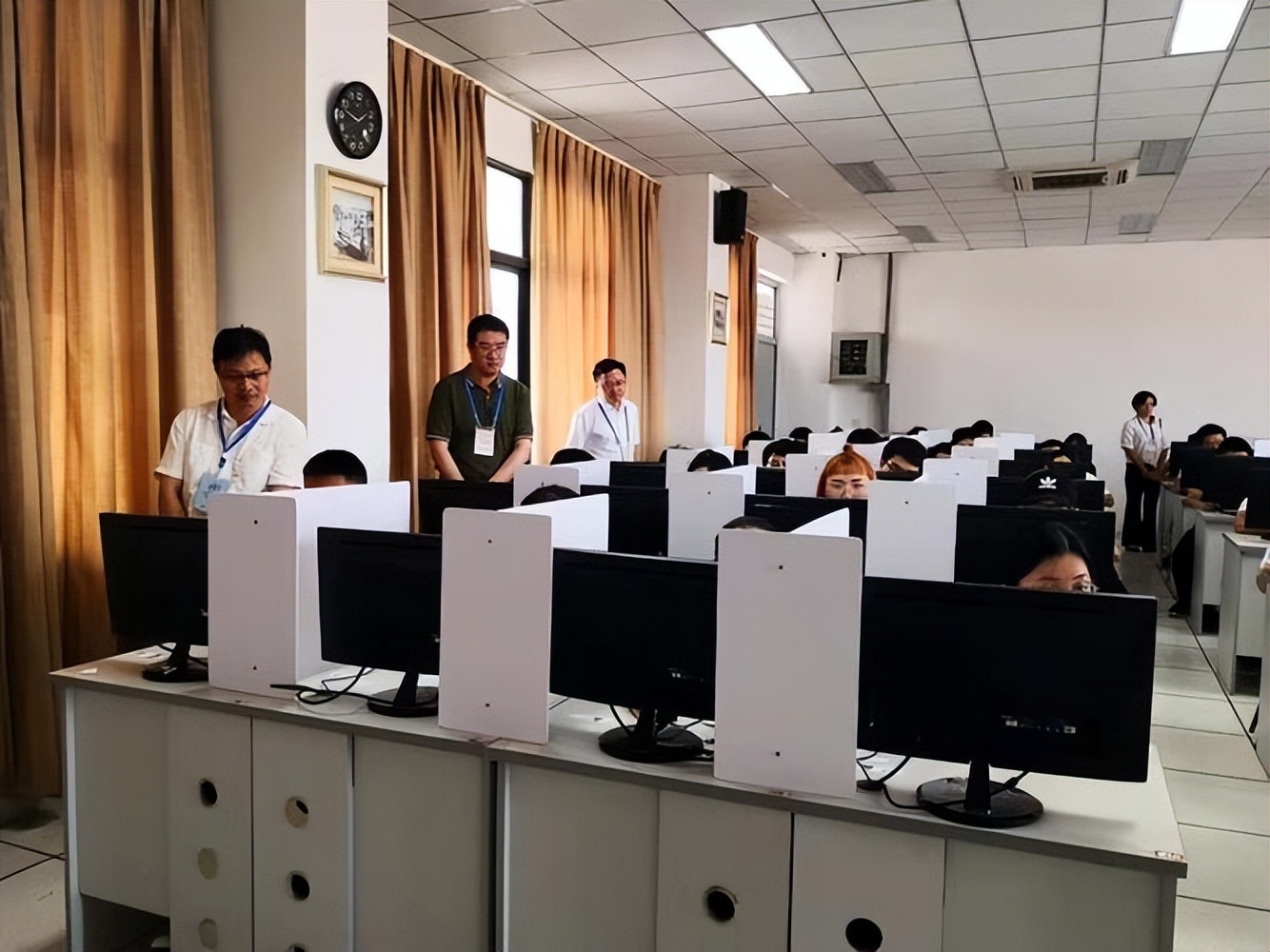 医生短缺现状,中国医生生存现状年轻医生比例