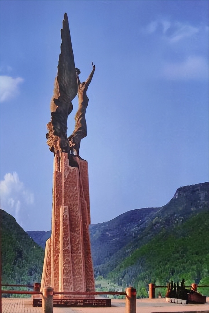 李富军雕塑作品,李富军作品视频