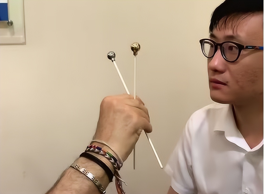 女子体内存在男女器官10年不敢回家，哪些原因导致？能治愈吗？