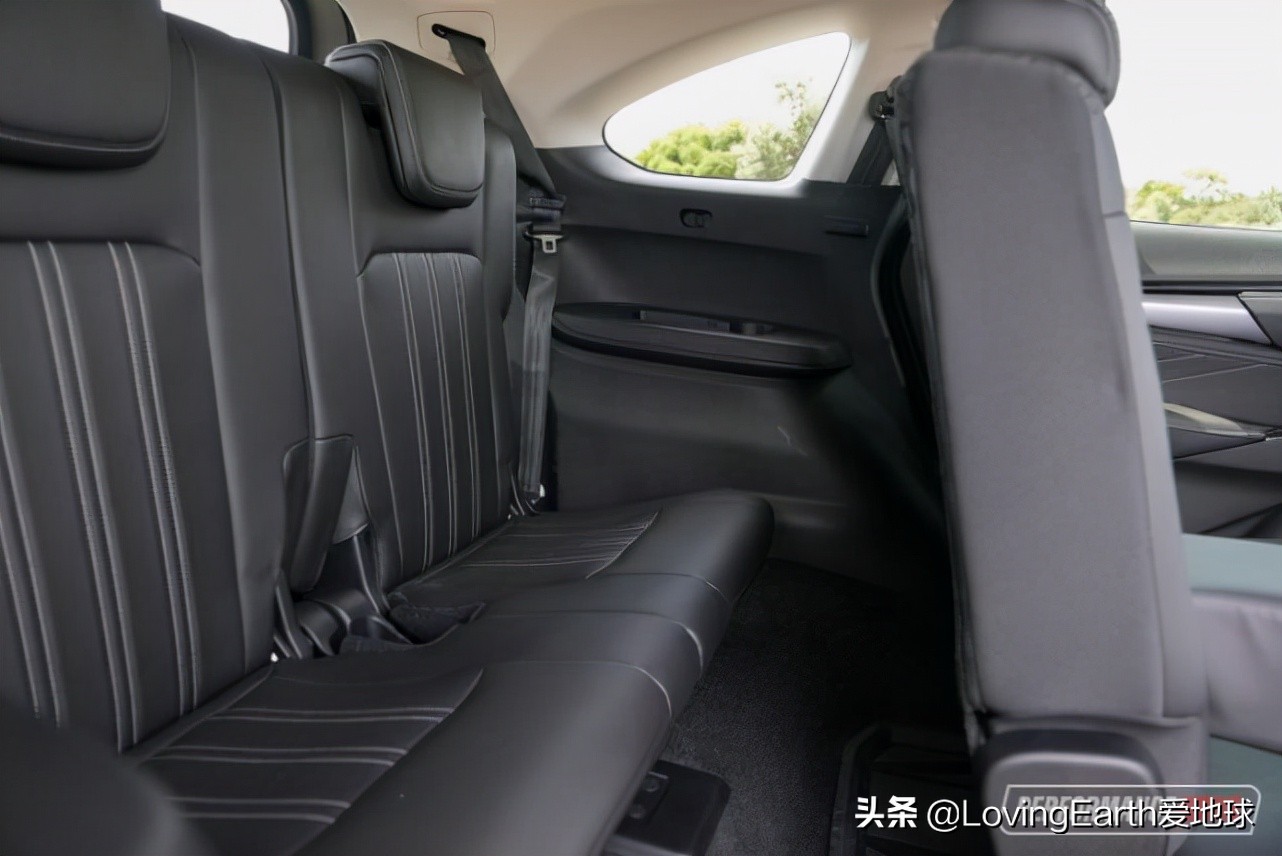 五十铃mux2023款柴油版试驾视频,2023款五十铃mux皮卡改装款