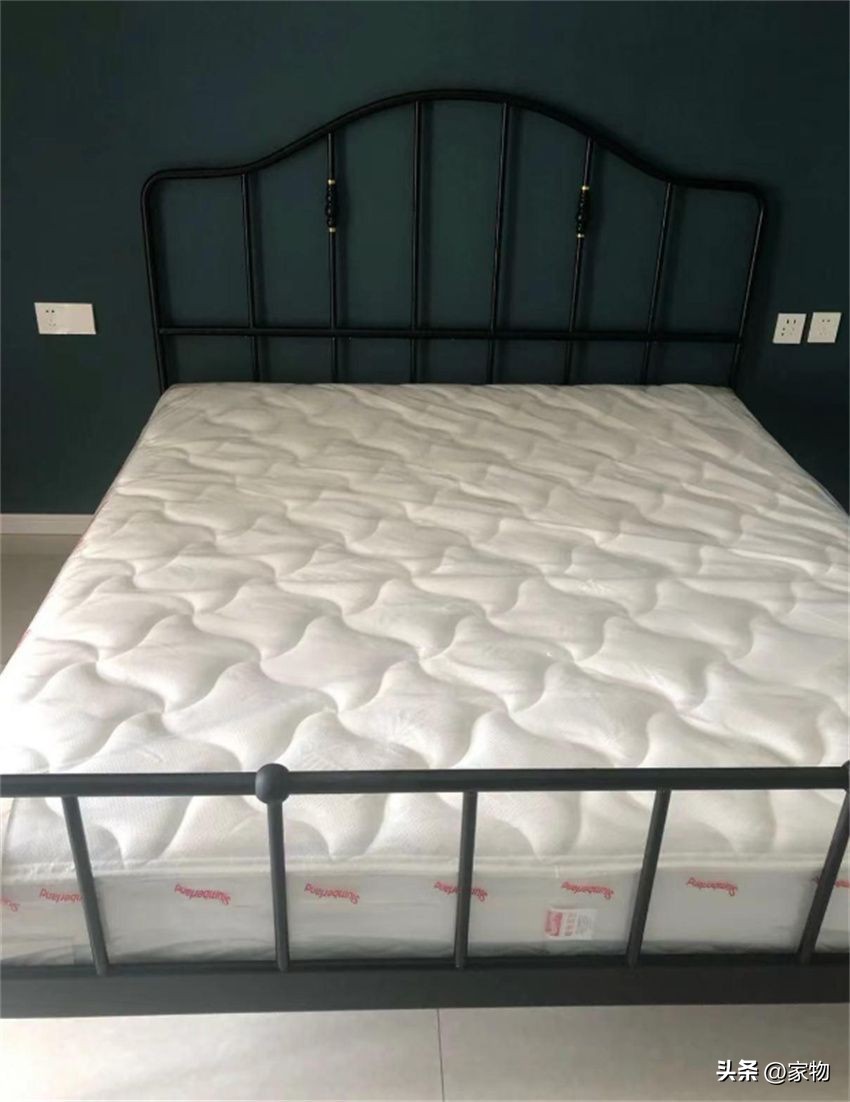 卧室用1.5米还是1.8米床好,主卧室床选2米还是1.8米的床