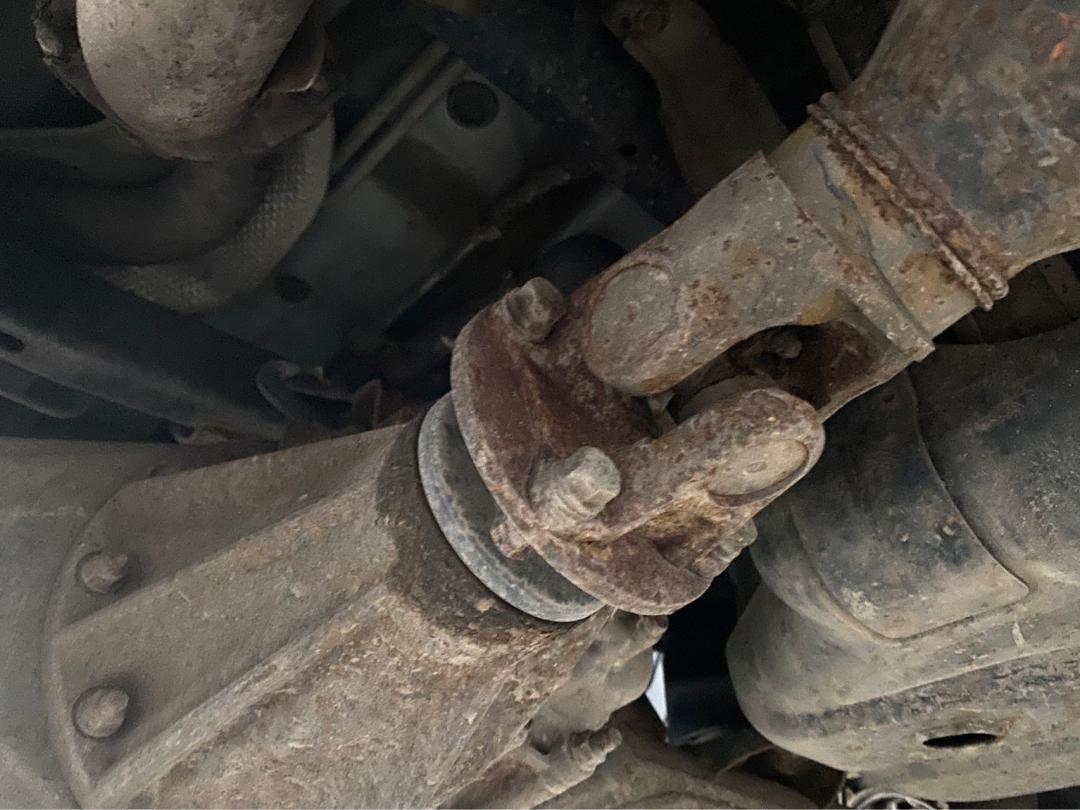 老旧丰田霸道修复,04年丰田霸道翻新改造全过程