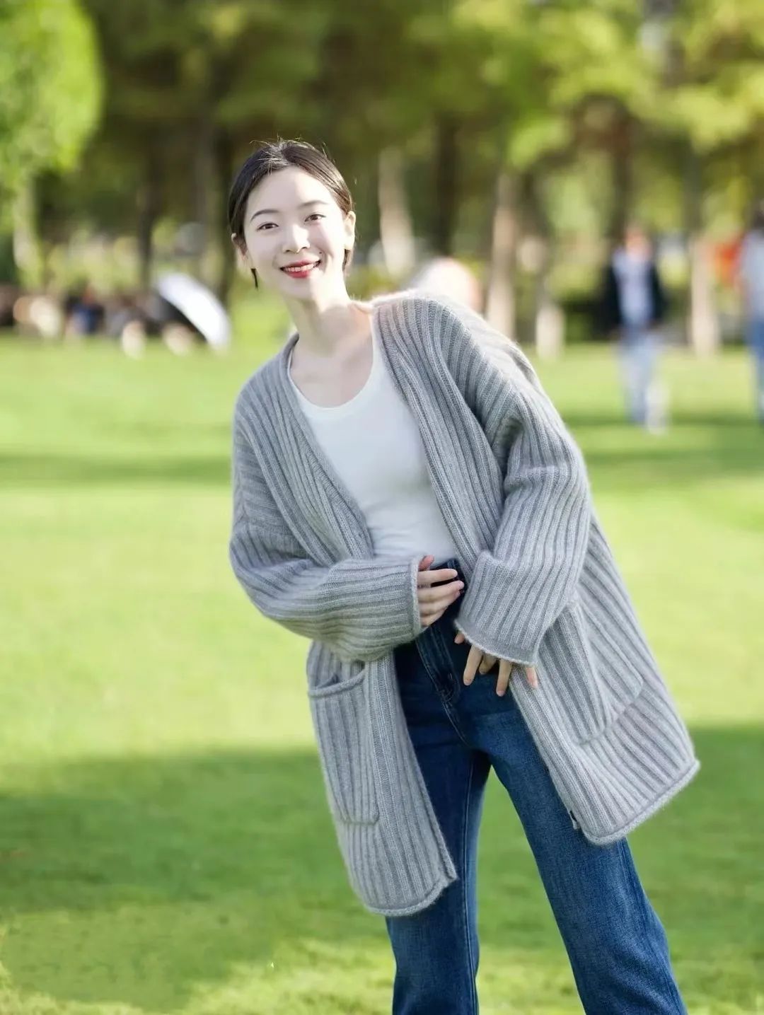 松弛感女生都有哪些特征,女生的松弛感是如何养成的