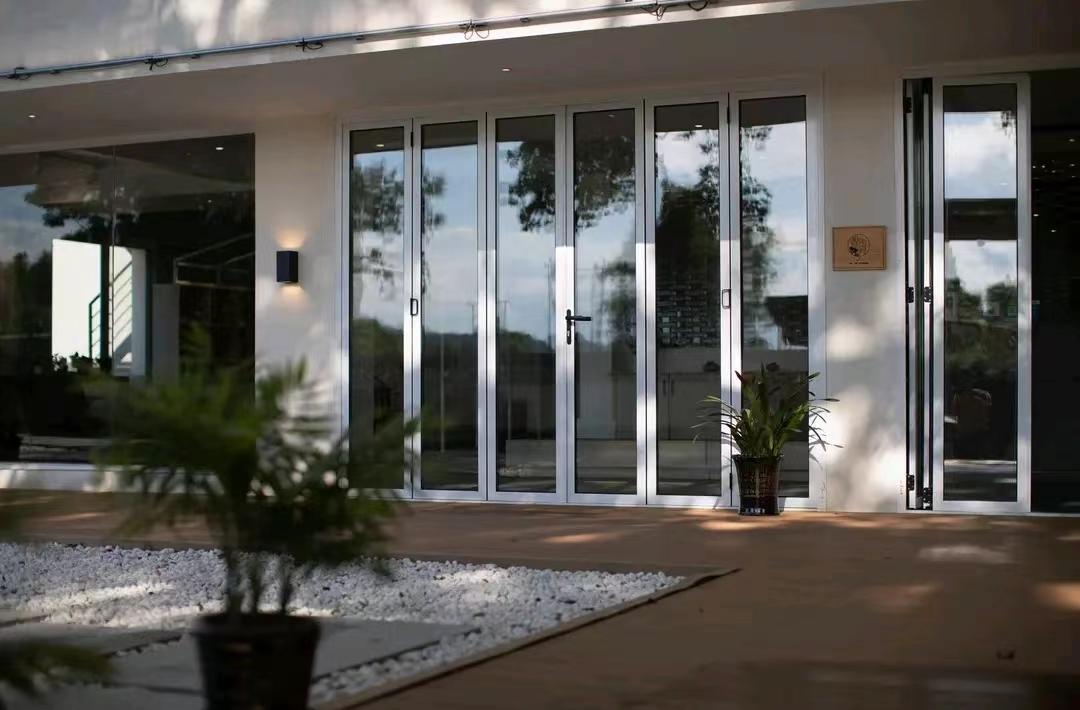 閲戠涔嬬害,閲戠鍗佹湀鍥藉簡涓鍋囨湡浣忓鏀荤暐