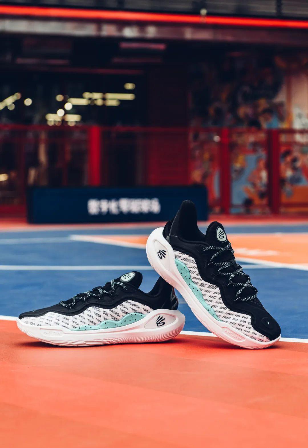 全新球鞋,这双球鞋见证了你的进步和蜕变