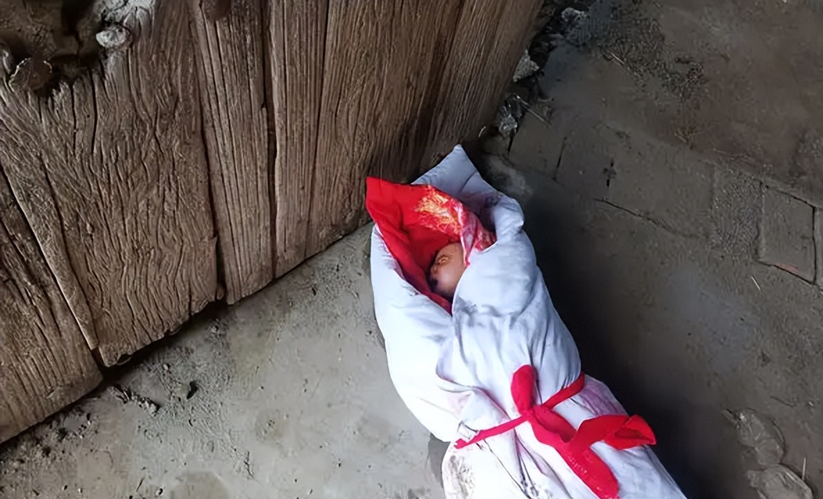 7岁女孩身患绝症自愿放弃治疗,八岁女孩罹患绝症生命仅剩三年