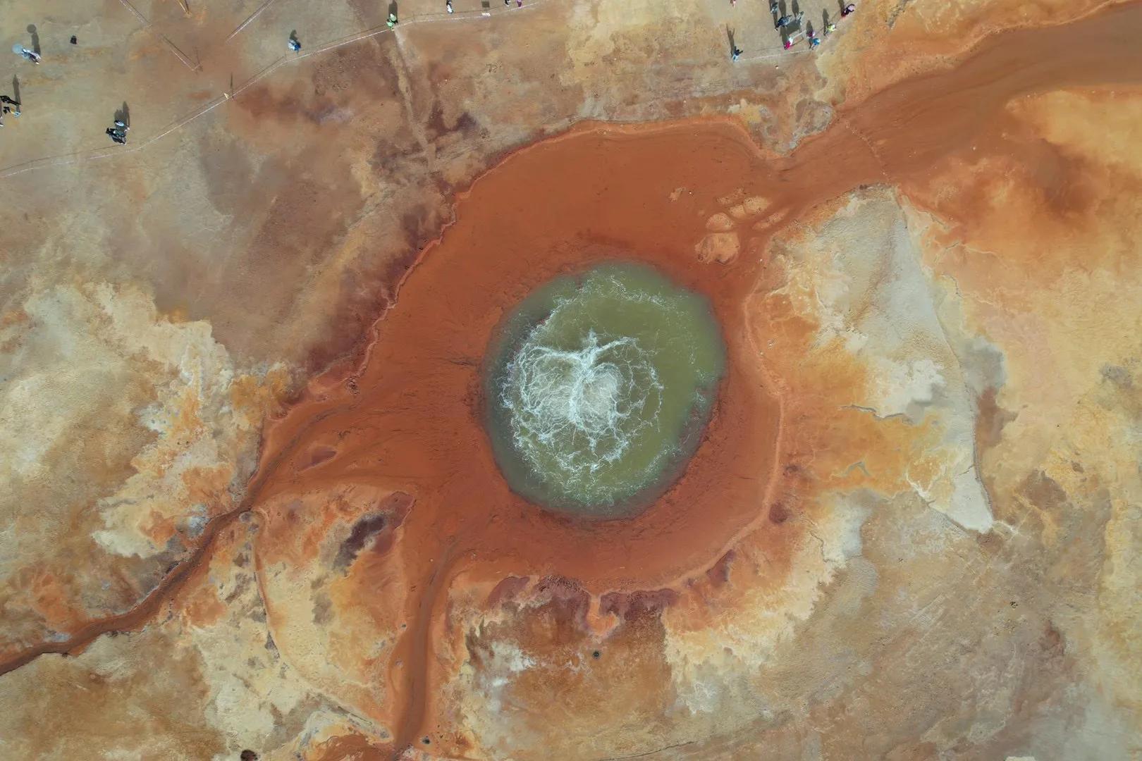 恶魔之眼艾肯泉资料,恶魔之眼艾肯泉视频