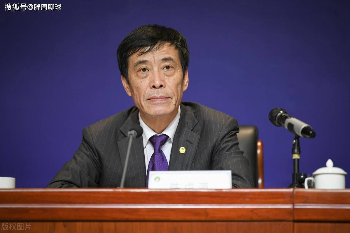 年纪一把，本事无有，笑话一担——说说中国足球的评奖