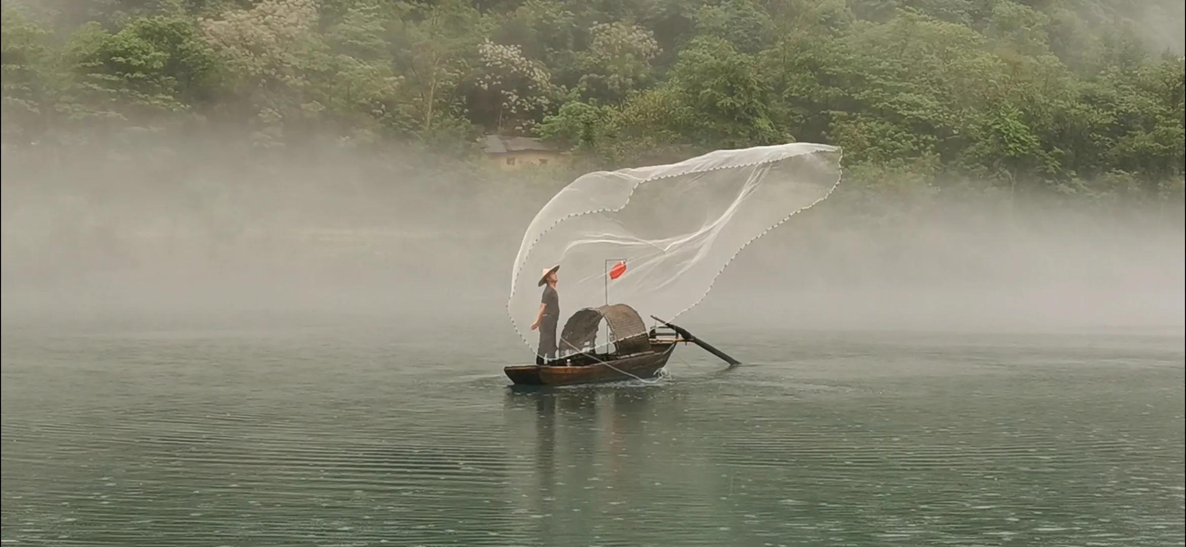 一人一车自驾游装备,两辆车自驾游需要带什么装备