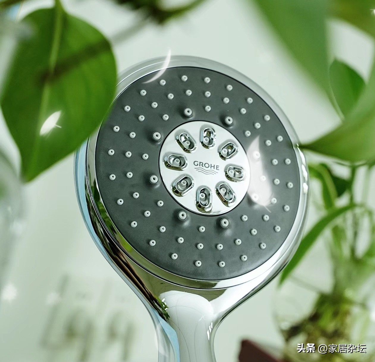 花洒用了三年还能换吗,入住一年的卫生间