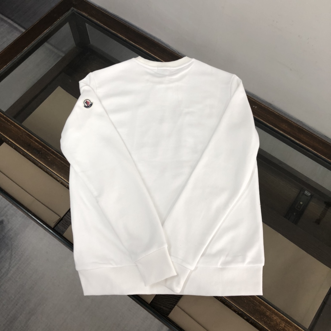 厦门翔安区moncler蒙口卫衣搭配,Moncler套头连帽卫衣