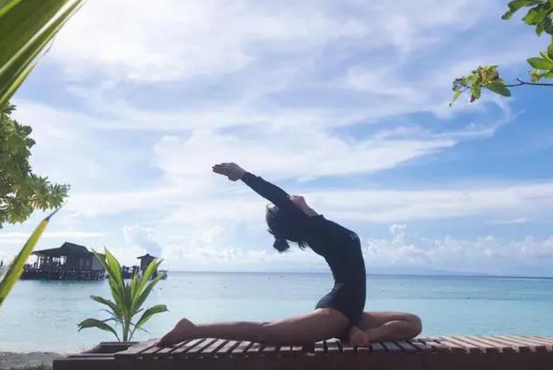 每天久站8小时对身体有什么影响,每天久坐8个小时以上的危害