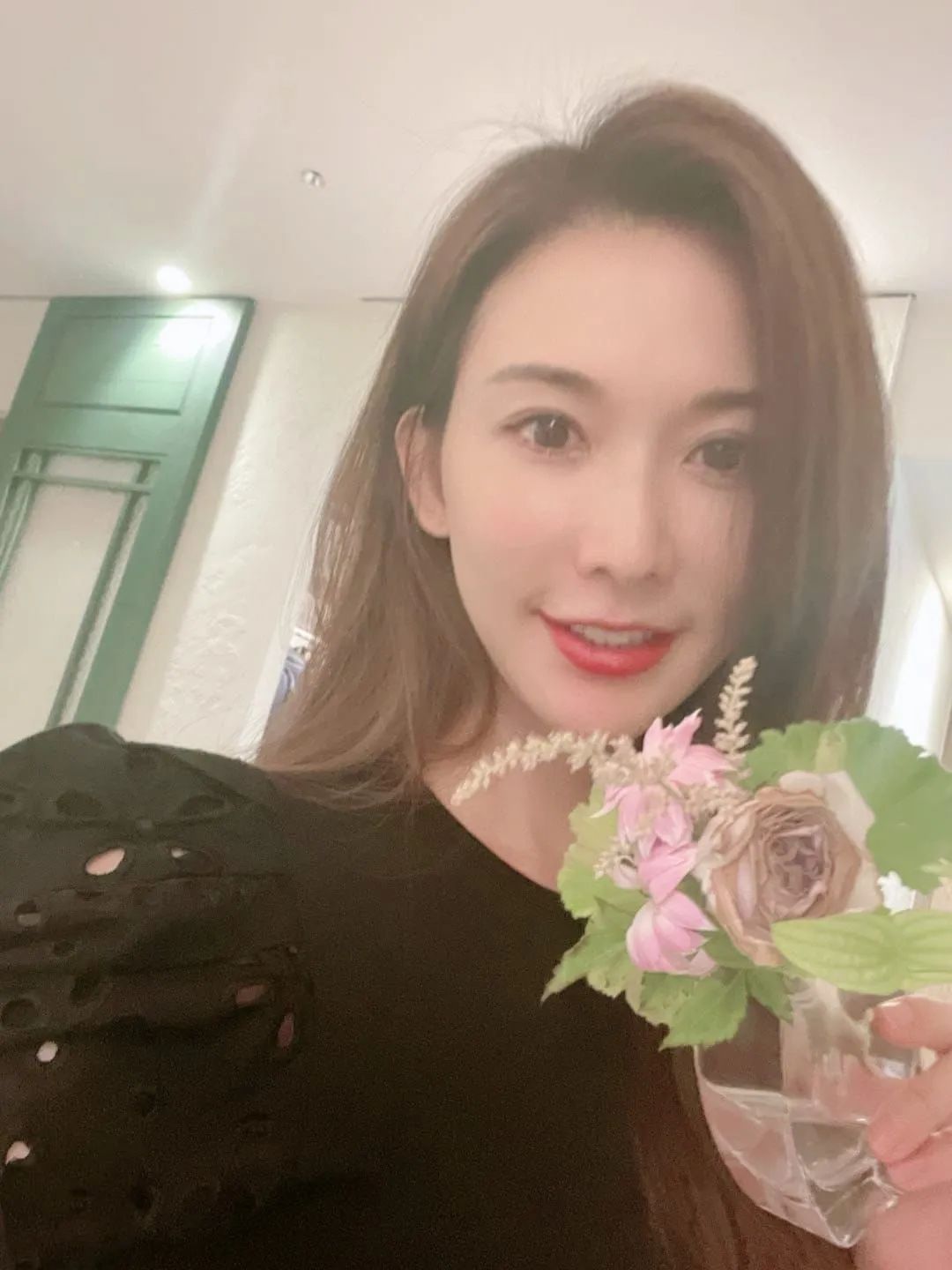 顶流明星整容，男星妻子被婆家虐待，除了汪小菲，这四个瓜也精彩