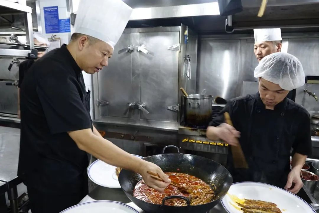 到眉山拜访苏东坡,到眉山旅游景点