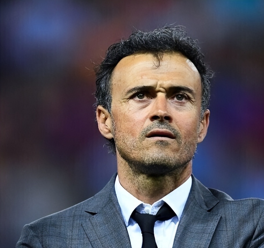 巴萨三冠王教练恩里克前往巴黎圣日耳曼