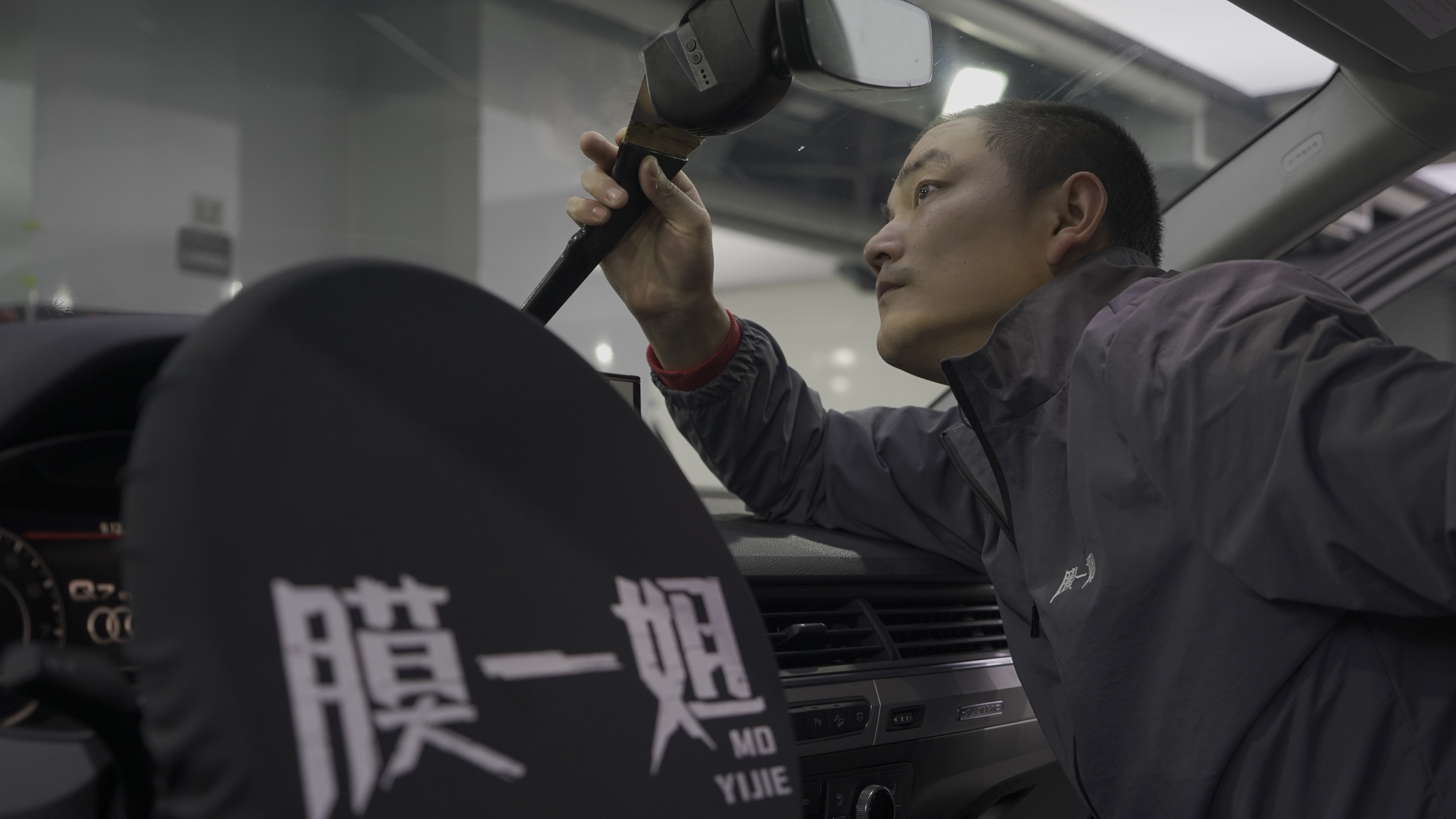 隐形车衣贴膜一般多少钱,隔热膜车衣多少钱