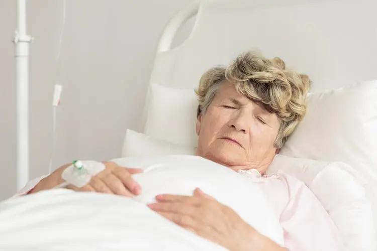 老年人为什么凌晨四五点钟容易醒,老年人半夜总是失眠怎么办