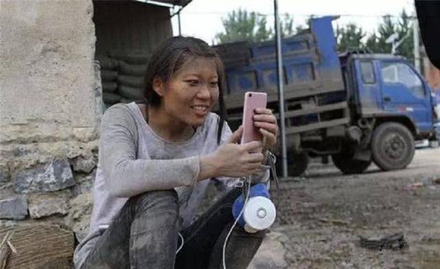 网红水泥妹骗局遭揭穿讽刺又可笑,曾经的网红水泥妹被揭穿真面目