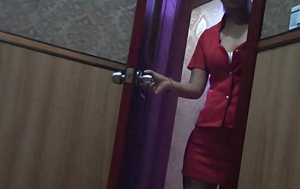 欠嫖资拿命偿，20岁负债少女因一句“下次再给”狂捅47刀