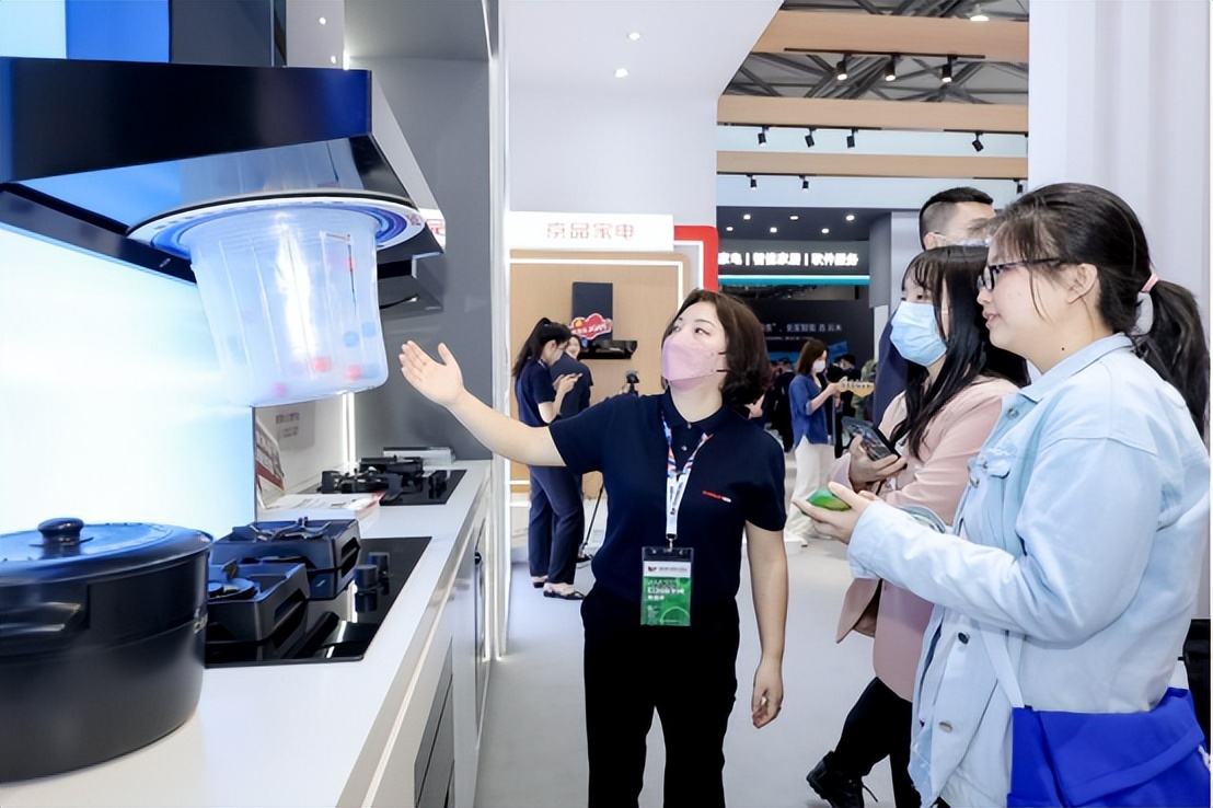 AWE2023直击|德意智家火爆出圈，三大亮点不容错过！