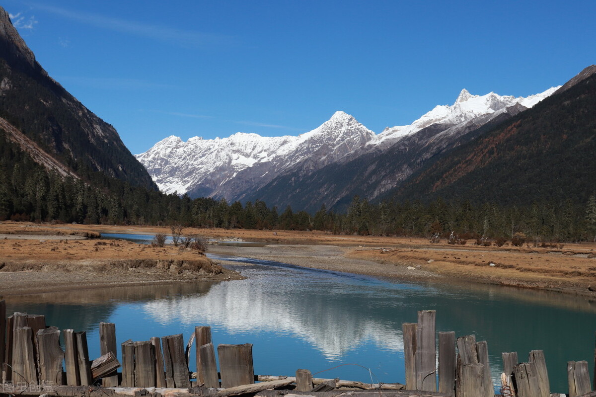 中国最美十大名山排名第一的是,国内最美的10大名山