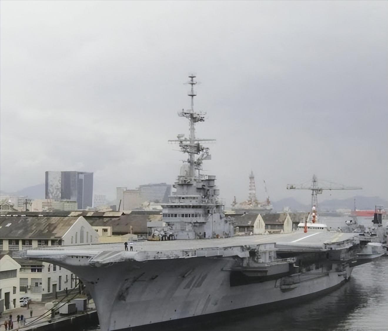 龙虾和濑尿虾打架,龙虾战争是怎么发生的