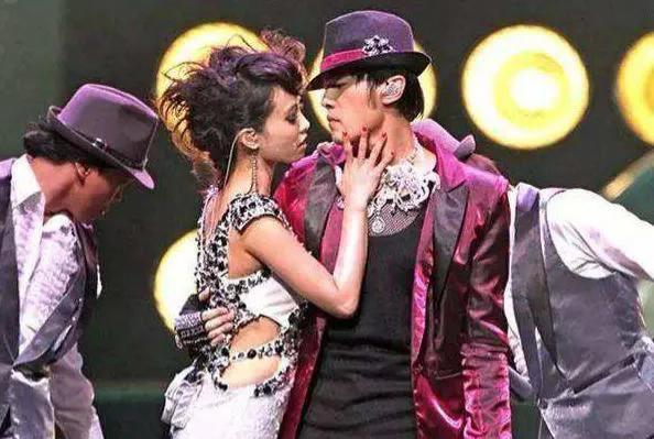 盘点周杰伦的最爱的人是谁,周杰伦蔡依林情史