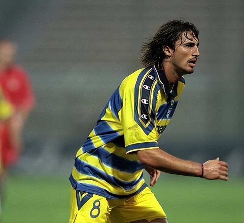 鼎盛时期的帕尔马阵容有多豪华,帕尔马首发以及替补