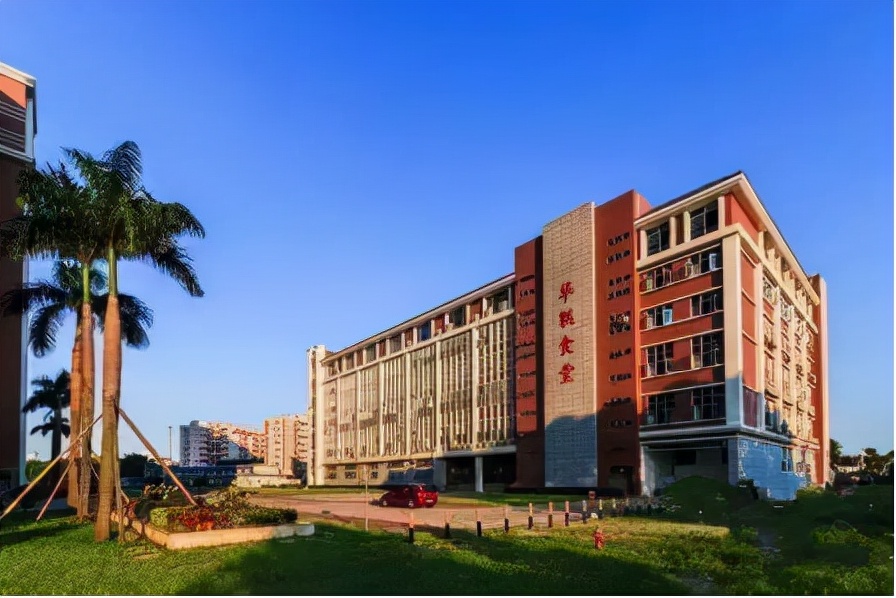 成绩不好?怕考不上好大学?这所广州天河的好大学过线即可录取