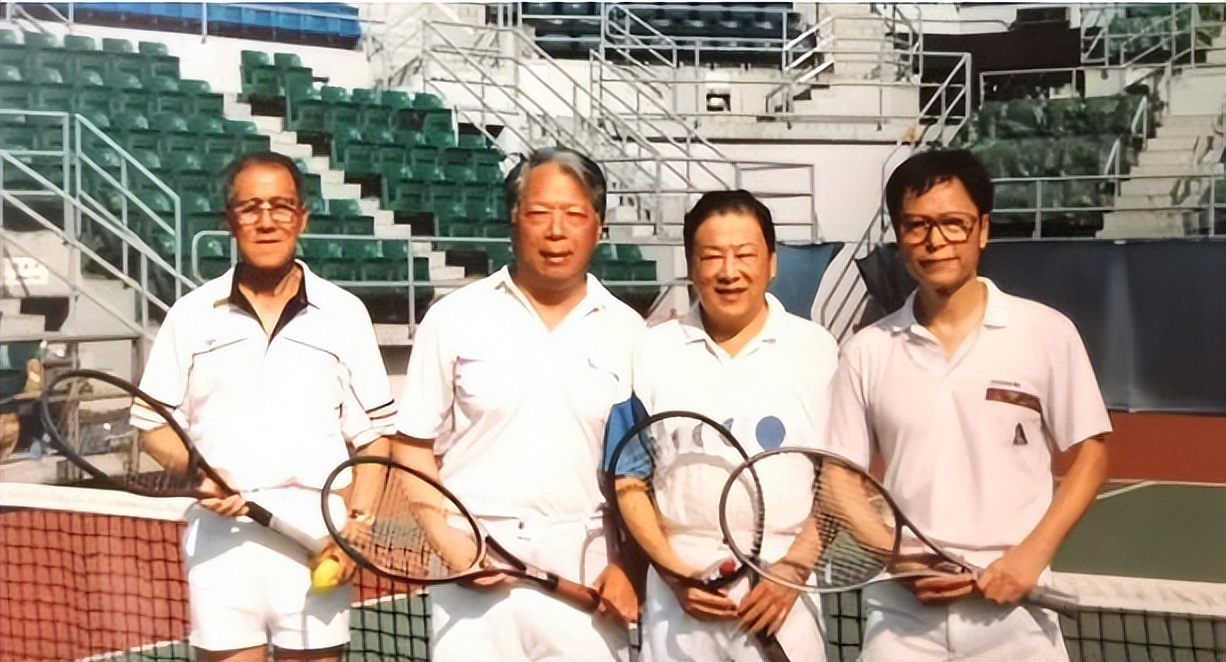 《杨昌——一代足球传承者》代序