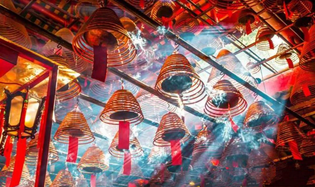 本是邪见，妄称佛教，诳惑黎元，当以令改