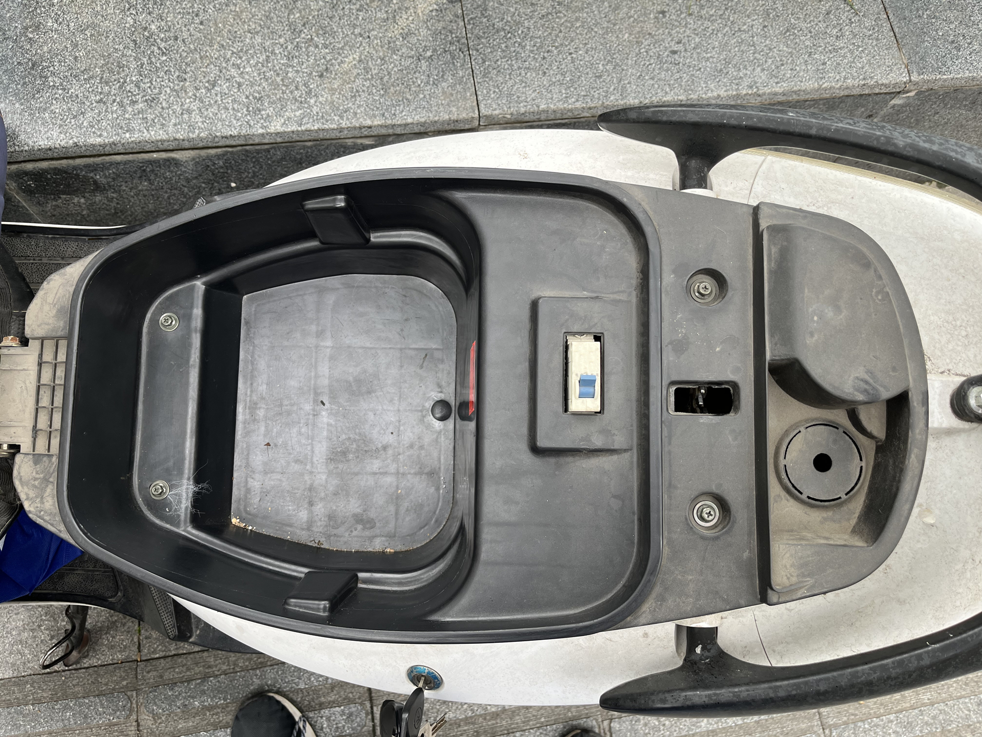 24v和48v电动车优缺点,48v和24v电动车有什么区别