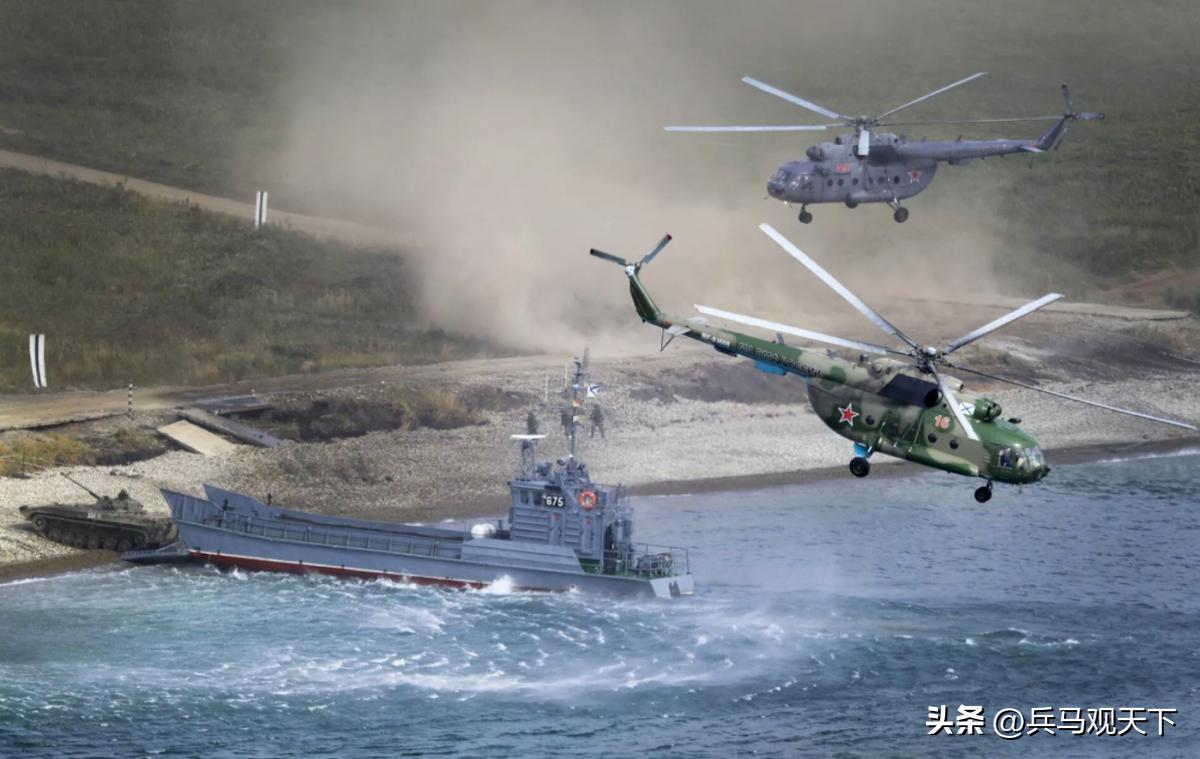 俄美军舰针锋相对的惊险时刻,美日出动三艘大舰演练