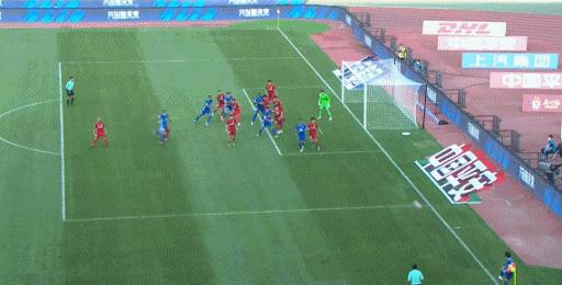 周冠宇递补,周冠宇刷新生涯最佳成绩第一视角