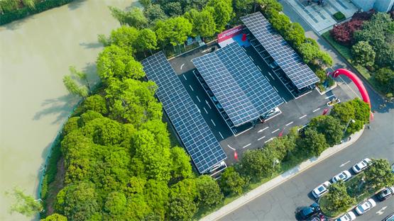 建设“沿海绿城”：星星充电盐城示范绿电充电场站正式发布