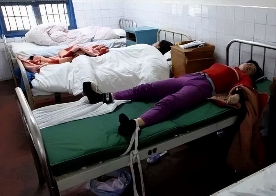 被夫妻一方送进精神病院怎么办,谁有病妻子将丈夫送进精神病院