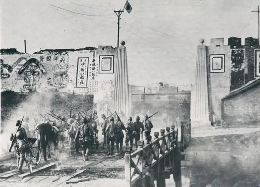 *京大南***杀屠**中，10万国军战俘为何不反抗？40年后幸存老兵道出真相