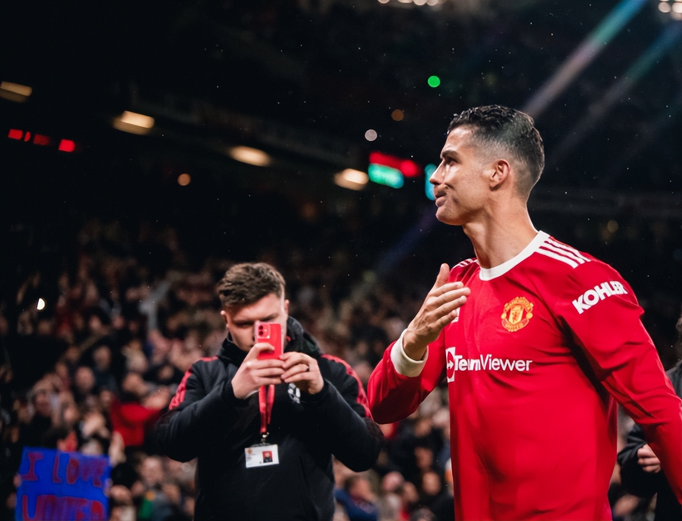 c罗运动员收入纪录,c罗2022收入全球运动员