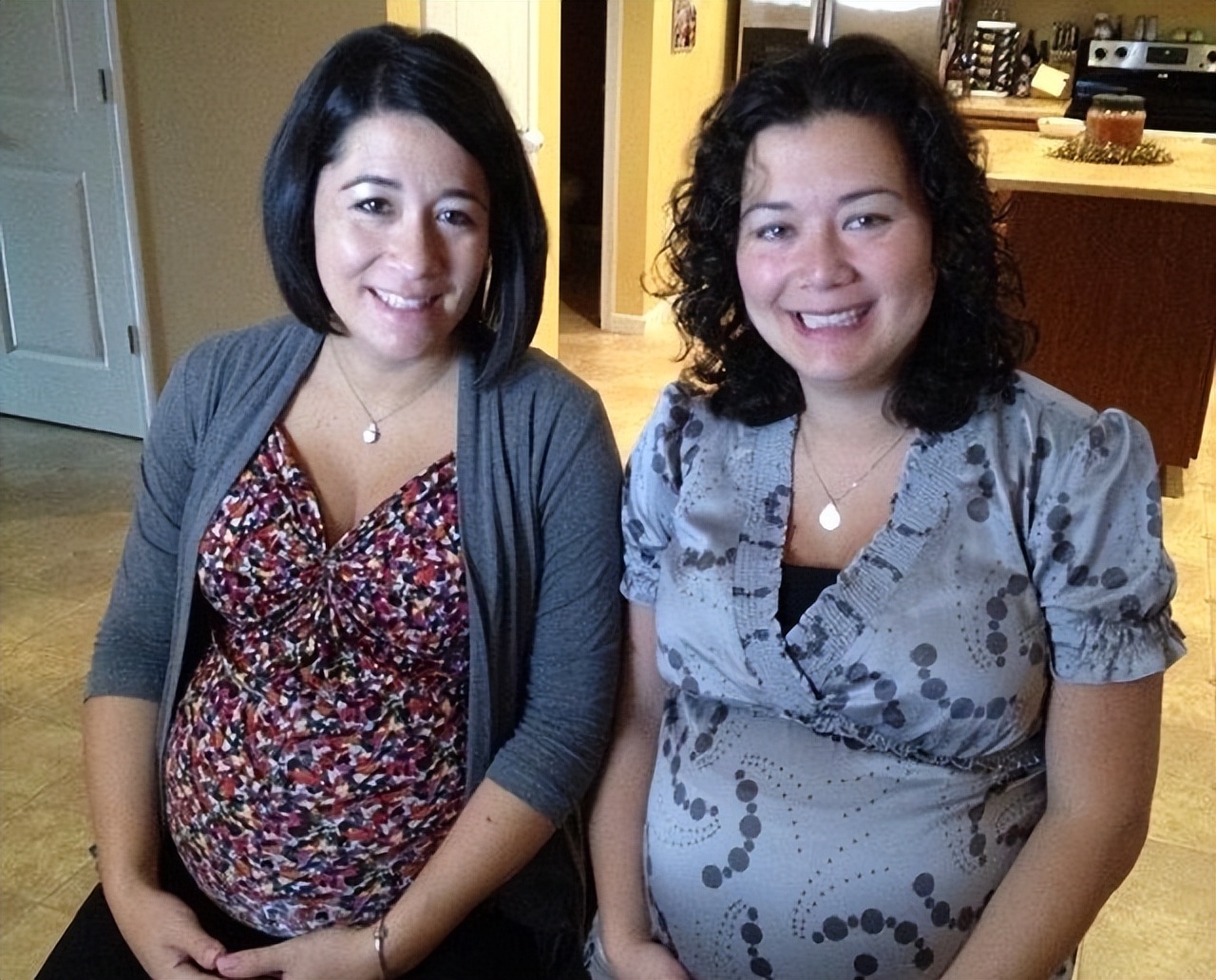 美国产妇水下分娩生下双胞胎,美国孕妇水下分娩双胞胎完整版