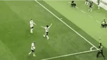 拥抱梅西球迷后续采访,拥抱梅西的球迷发声