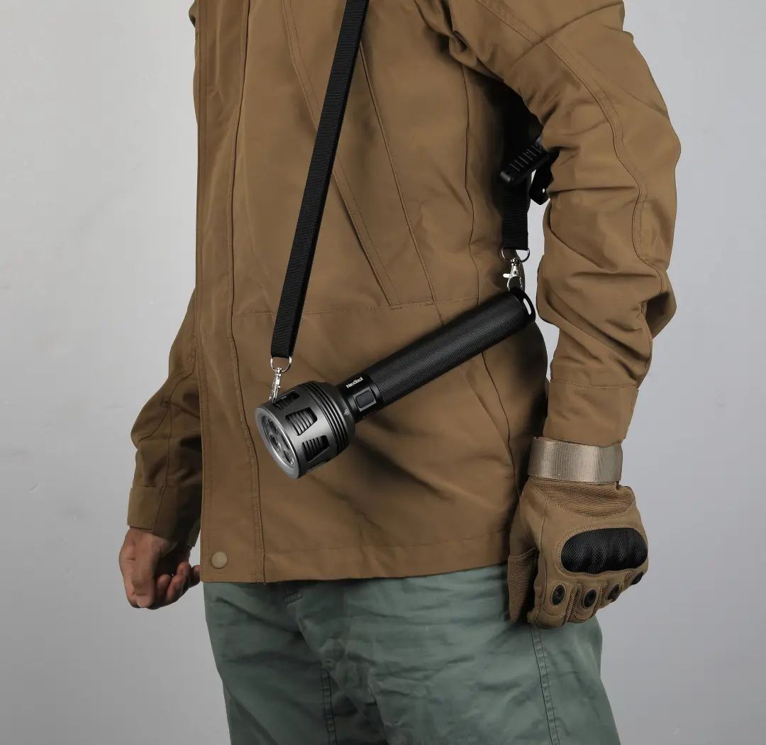 新型强光手电怎么样,推荐一款户外强光手电