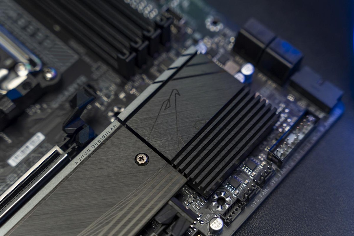 技嘉小雕z790maoruseliteax2388,技嘉z790maoruseliteaxd5小雕测评